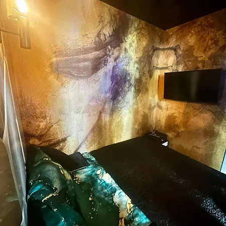 Διαμέρισμα Black House A Ράντομ